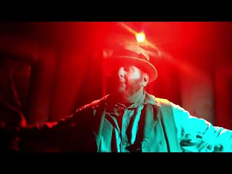 Circus Haunted Maze Walkthrough at Queen Mary's Dark Harbor