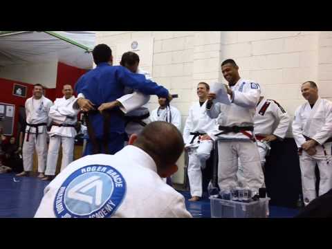 Roger Gracie promotes Lorenzo Fraquelli promoted to Brown Belt