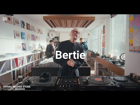 Yoyaku Instore Session with Bertie