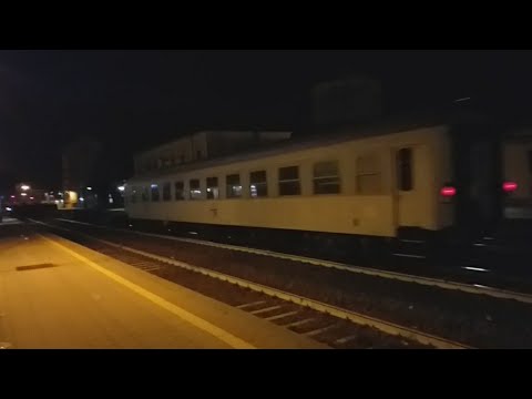 e483 311 Akiem incrocio es64f4 403 interporto servizi cargo STM,Arquata Scrivia,trains hunter