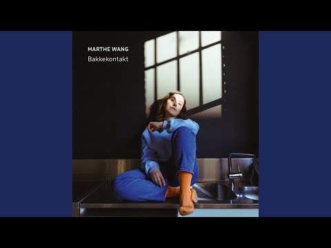 Han Stiller Klokken Tilbake - Marthe Wang