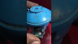 How to Take off or Put on a Cooking Gas Regulator