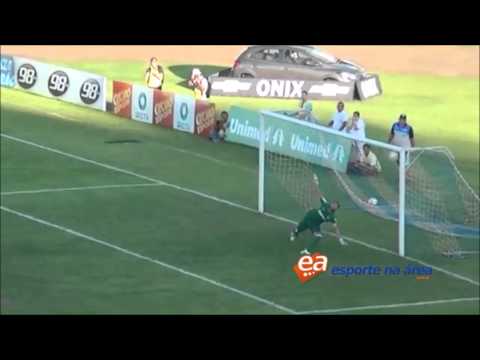 Golaço de Rone Dias sacramenta vitória do Londrina contra o Coritiba