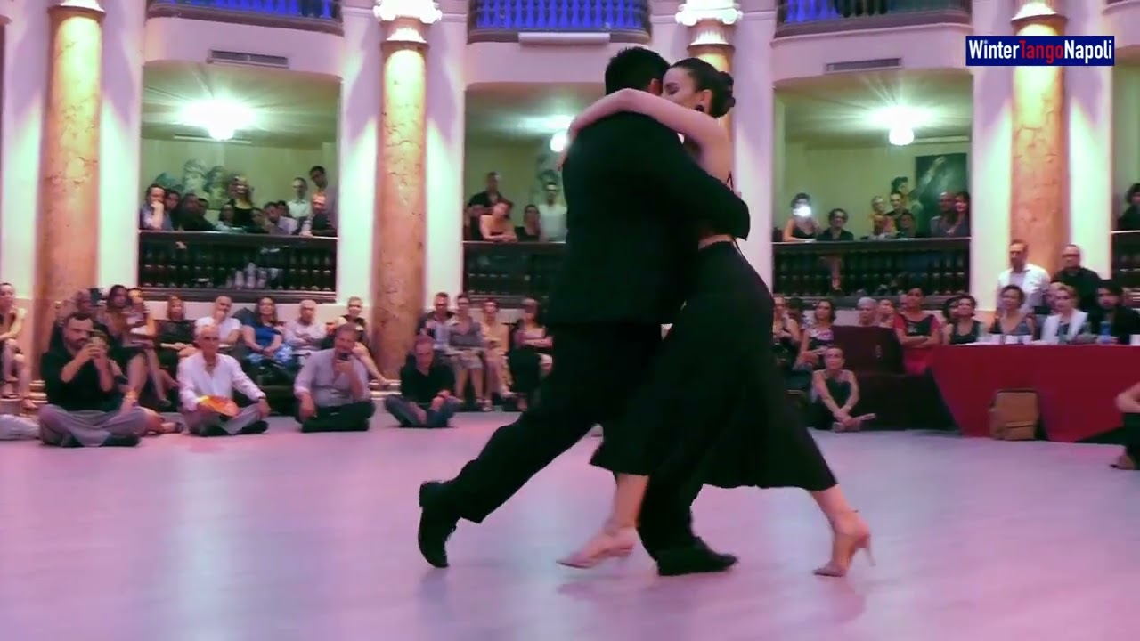 Video thumbnail for Agustina Piaggio & Carlos Espinoza, Bien frappé (WinterTangoNapoli 2023, 1/5)