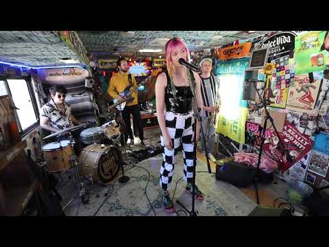 Molly Moore & “Homegrown” Boone’s Bourbon 🥃