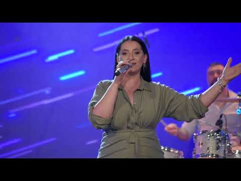 Aneta i Grupa Molika - Kinisa da oda (Art Studio Production Live TV Show)