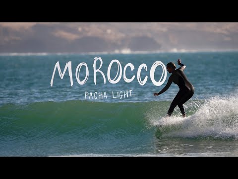 SURFING IN MOROCCO with friends
