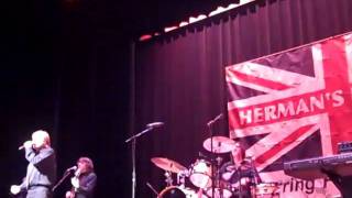 Hermans Hermits 18 Peter Noone Bus Stop