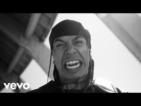 Phyzh Eye - Intro / Las apariencias (Video Oficial) ft. Fly Marina