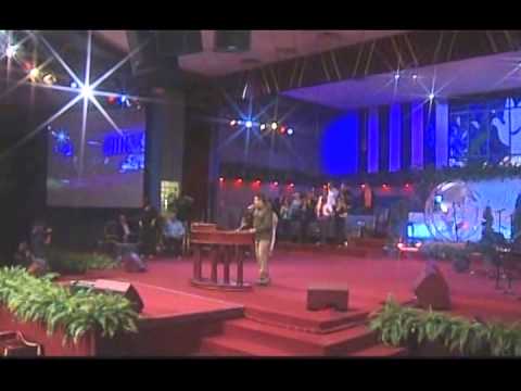 Coco Freeman - Dicen que Estoy Loco - Enero 24 2014 - Iglesia La Senda Antigua