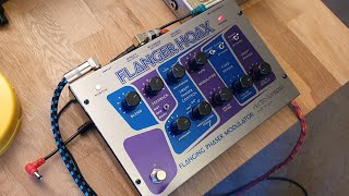 Video thumbnail for Electro Harmonix Flanger Hoax - Initial meanderings. by Pedal Experiments