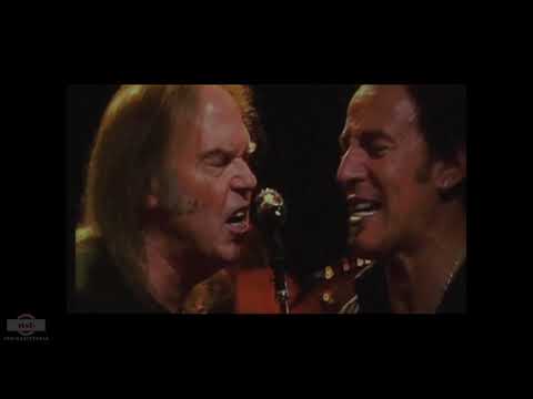 Bruce Springsteen w/ Neil Young - Rockin' in the Free World (Live 2004-10-05)
