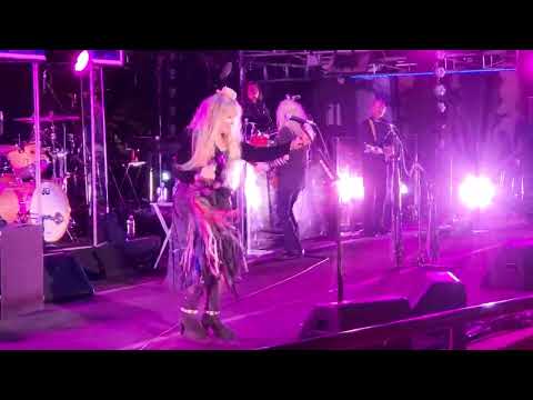 Stevie Nicks - Edge of Seventeen - Live at Red Rocks Amphitheater, 5/11/22