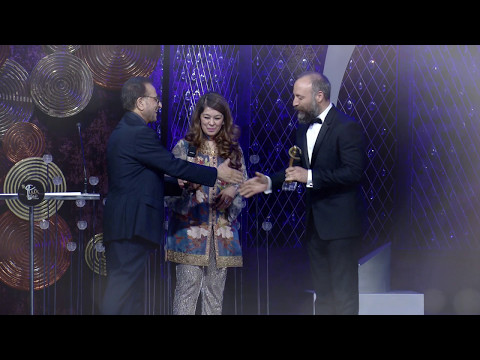 Halit Ergenc receives International Icon Award at #LSA2017