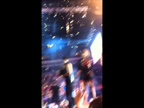 [fancam] Music Bank Istanbul 130907 Ending with Focus on Many Idols