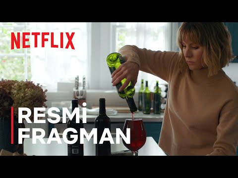 The Woman in the House Across the Street from the Girl in the Window | Resmi Fragman | Netflix