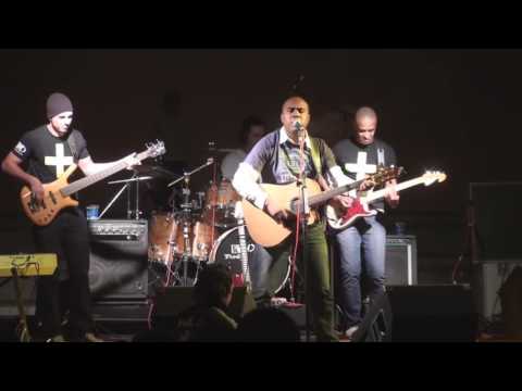 Encerramento do Projeto Férias 2010  com o Cantor Paulo Rogério e Banda