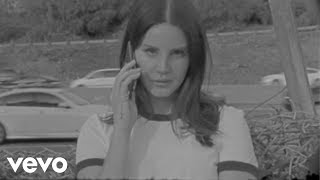 Kadr z teledysku Mariners Apartment Complex tekst piosenki Lana Del Rey
