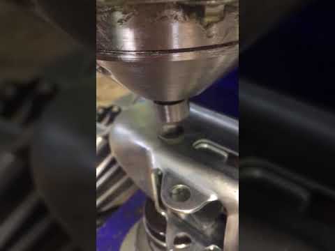 Клепание заклепок 12 мм на орбитальном станке