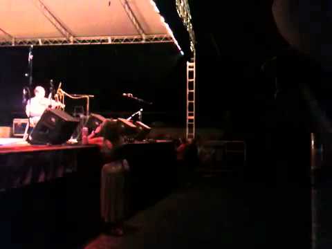 Clifftop 2011 - Fiddle Contest Champion John Showman - Devil on﻿ a Stump