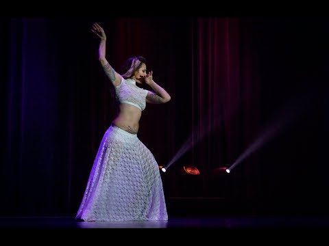 Bellydancer Kami Liddle modern tribal fusion belly dance at The Massive Spectacular!