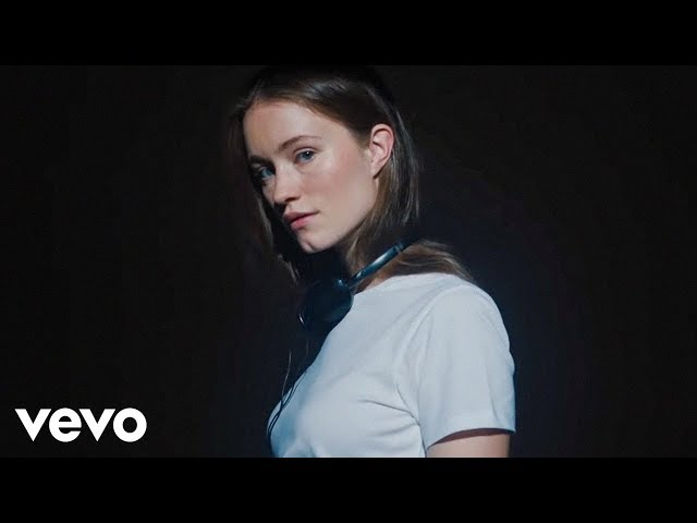 Sigrid – Sucker Punch