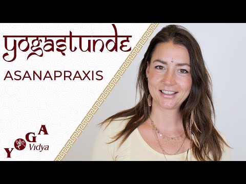 Yoga "Im Gleichgewicht" mit Vishnu Shakti - Yoga Vidya Ashram Live - 9:15 Uhr 08.12.2021