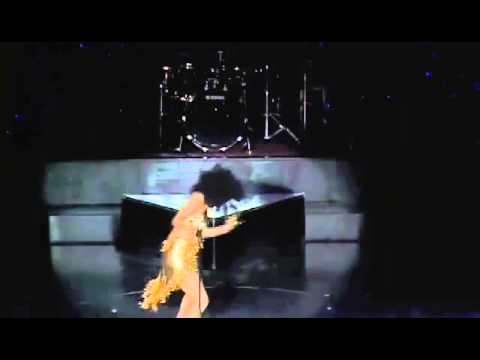 Nodesha performing Tina Turner songs