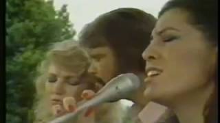 Glen Campbell, Tanya Tucker & Rita Coolidge sing Johnny B. Goode, Blue Bayou, Louisiana Man.....