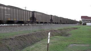 preview picture of video 'NS 9530 leads the NS 704 at North Spring City'
