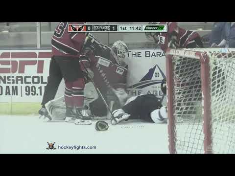 Anthony Collins vs Matt Ustaski