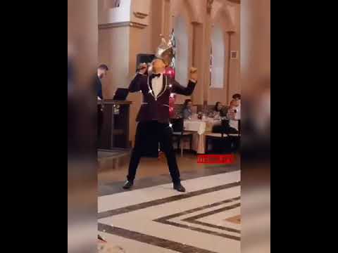 Звезда "Дома-2" Степан Меньшиков исполнил песню для нерюнгринцев Звезда "Дома-2" Степан Меньшиков исполнил песню для нерюнгринцев
