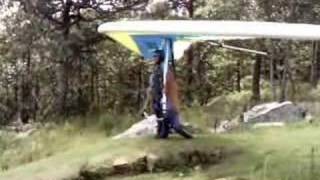 preview picture of video 'Hang Gliding  August 05 2007'