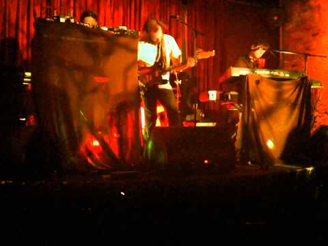 Nervous Curtains and Ryan Thomas Becker - The Electrician (live)