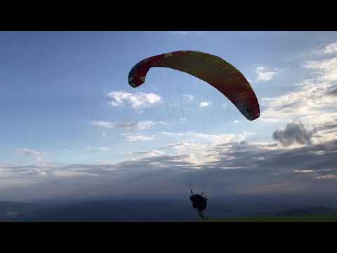 Decolagem Voo 208 de Parapente IKE Costa - Rampa Sul de Andradas - 19/04/22 final de tarde.