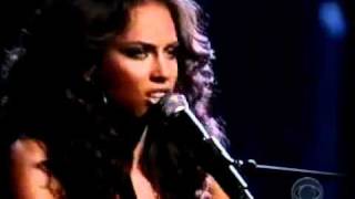 Alicia Keys *The Thing About Love* Live*.