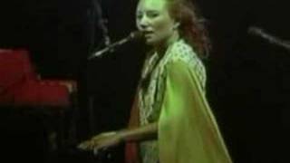 Tori Amos - Wantagh -15-Rattlesnakes