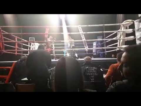 FRANK MENDOZA VS ARON- DEBUT EN ESPAÑA