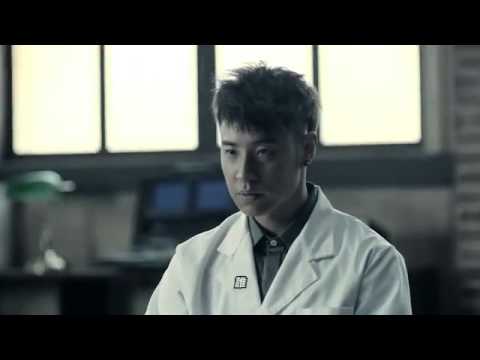 Wilber Pan Wei Bo Turns Psycho - 24 Billys [Pinyin + Eng Sub] 潘瑋柏 - 24個比利 Official MV