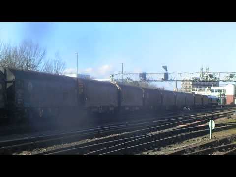 DBS 66165 ON 6V05 STEEL AT GLOUCESTER 170215