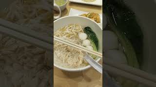 Download lagu chicken rice set with sai to fish ball with shredded chicken noodle mp3 Download lagu chicken rice set with sai to fish ball with shredded chicken noodle mp3