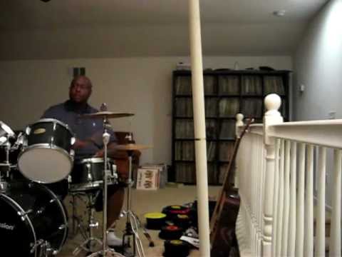 DJ DEXXX 1 FREESTYLE DRUMMING TOO A JAZZ BREAK