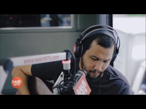 Johnoy Danao performs "Ikaw at Ako" LIVE on Wish 107.5 Bus