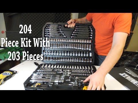 Unboxing DEWALT DWMT72165 204 Piece Mechanics Tool Set