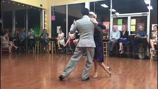 Analía Centurión y Mariano Bejarano / Oigo tu voz - Tampa - Florida