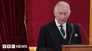 Charles III swears oath in historic televised proclamation ceremony - BBC News