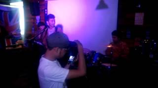 Maggie Mae - The Ballad Of John And Yoko (The Beatles Cover) @ Lennon Day -  D'Br Bar&amp;Resto, Bandung