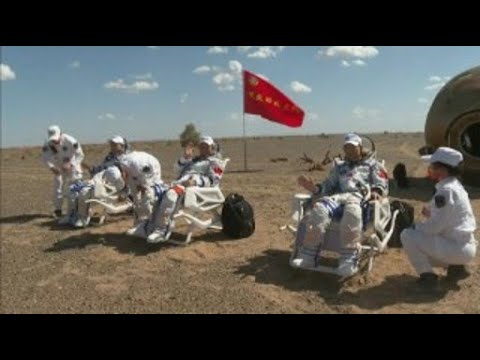 Top Channel/ Astronautët kinezë kthehen në tokë pas 90 ditësh në hapësirë