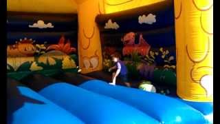 preview picture of video 'Bouncy castle 27.05.12'
