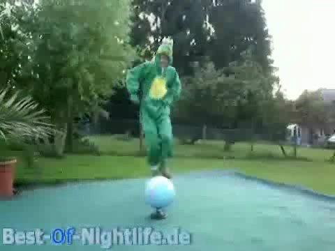 Alexander Marcus - Sei kein Frosch (HQ) (feat. B-Tight) Musikvideo